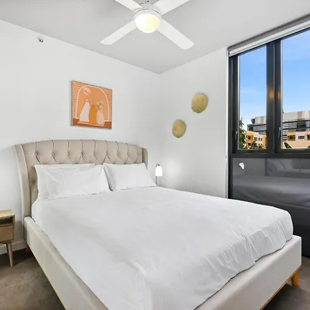 Cosy 2-Bed With Pool Bbq Area And Secure Parking Apartment Brisbane Exterior photo