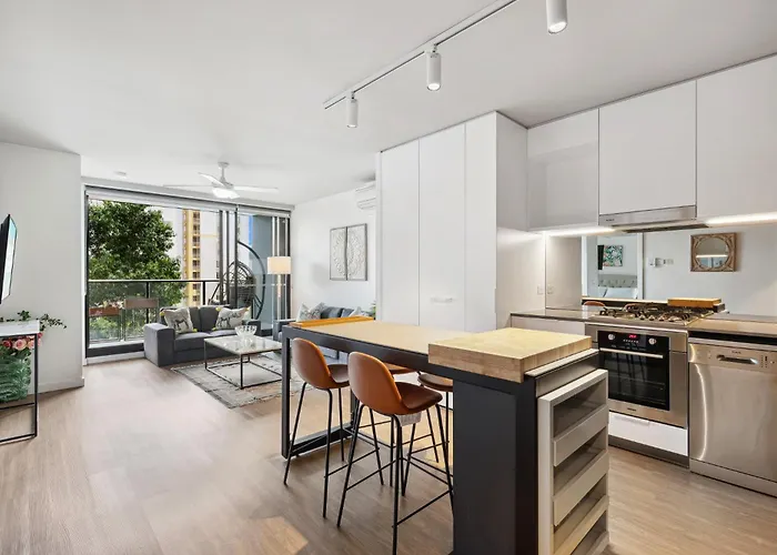 Cosy 2-Bed With Pool Bbq Area And Secure Parking
