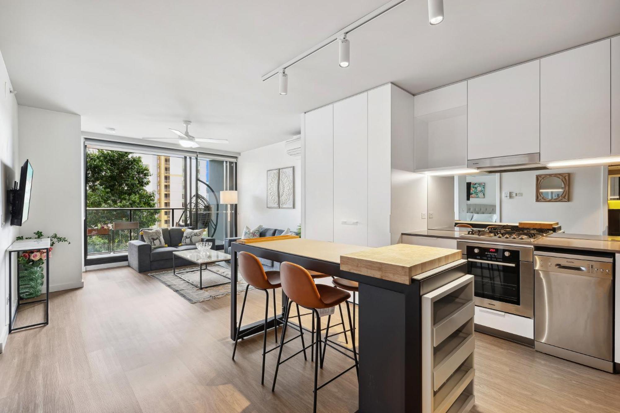 Cosy 2-bed With Pool Bbq Area And Secure Parking Brisbane
